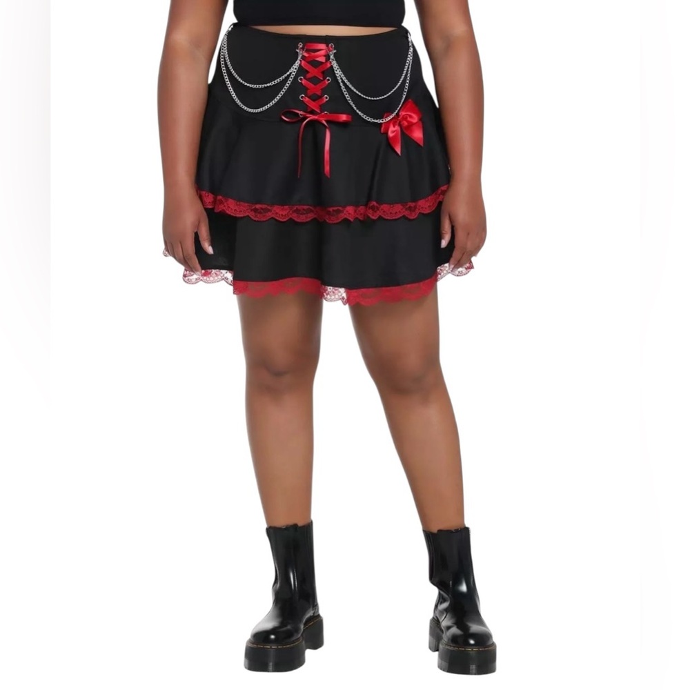 Red & Black Lace Chain Ribbon Tiered Skirt XL NWT
